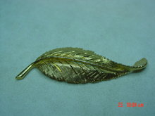 BSK Goldtone Leaf Brooch