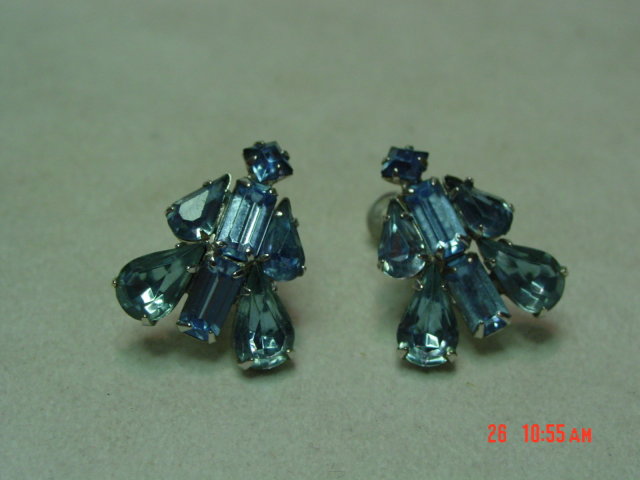 Coro Ice Blue Rhinestone Screwback Earrings