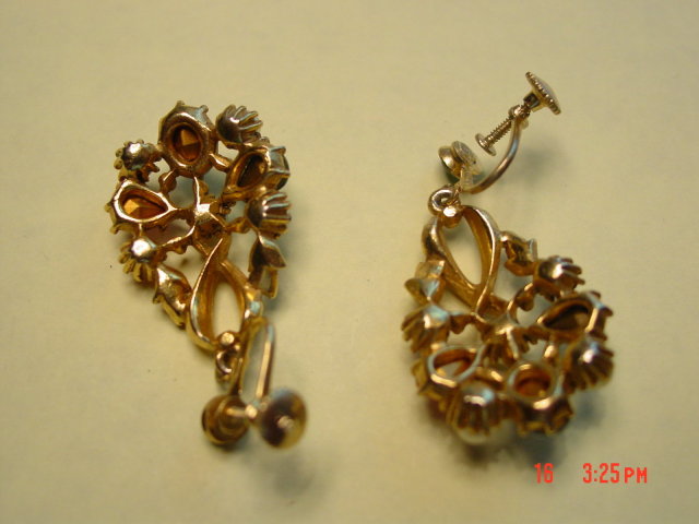 STAR Rhinestone Screwback Earrings