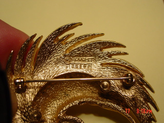 Boucher Goldtone Swirled Feather Brooch with Cultured Pearl