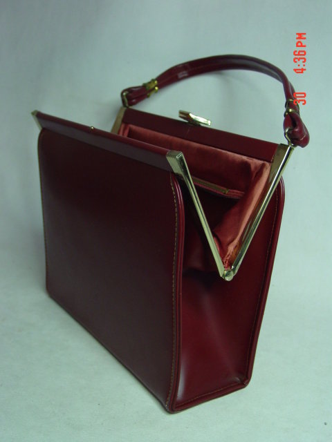 Red Vinyl Stylemark by Mutterperl Handbag Purse