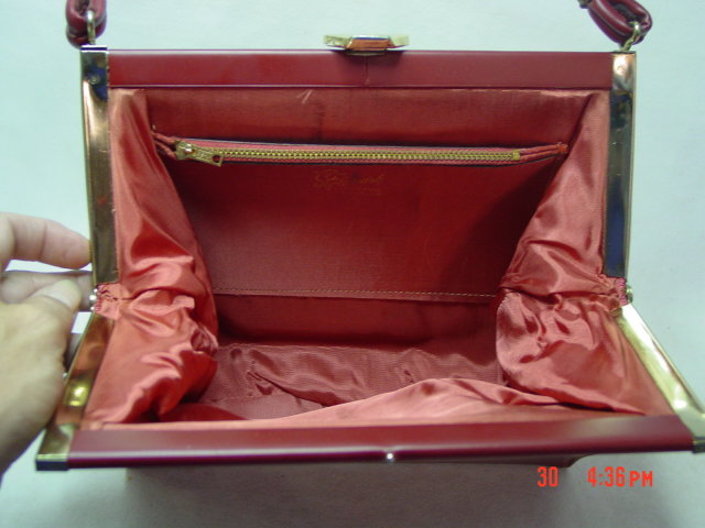 Red Vinyl Stylemark by Mutterperl Handbag Purse