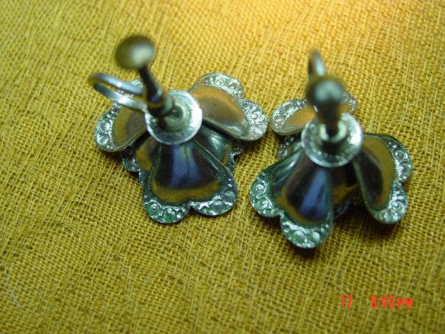 Czechoslovakia Aluminum Eloxal Flower Screwback Earrings