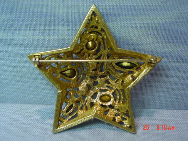 Gold Five Point Star Rhinestone Brooch