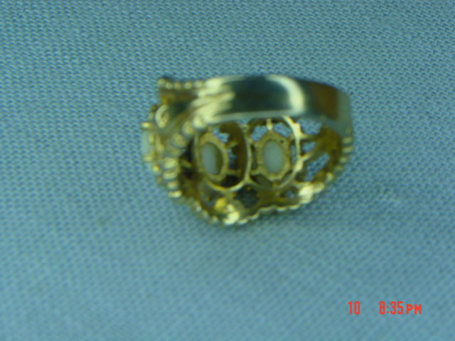 18KT HGE Gold Opal Ring Size 5