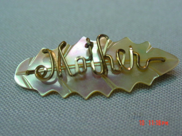 Vintage MOP Gold Wire Mother Pin