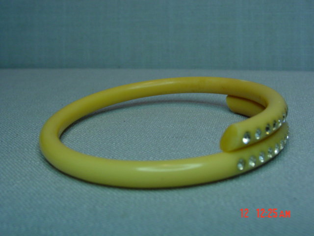 Vintage Creamy Celluloid Rhinestone Bangle Bracelet