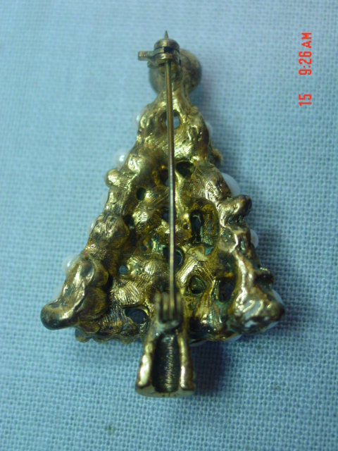 Vintage Faux Pearl Christmas Tree Pin