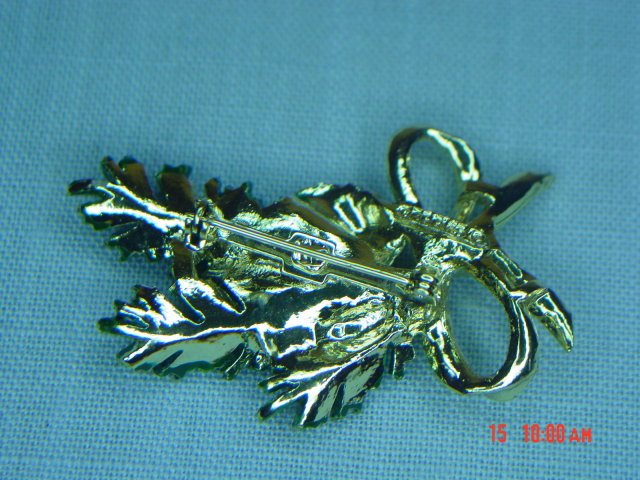 Vintage Gerry's Pine Branch Pine Cone Bow Pin