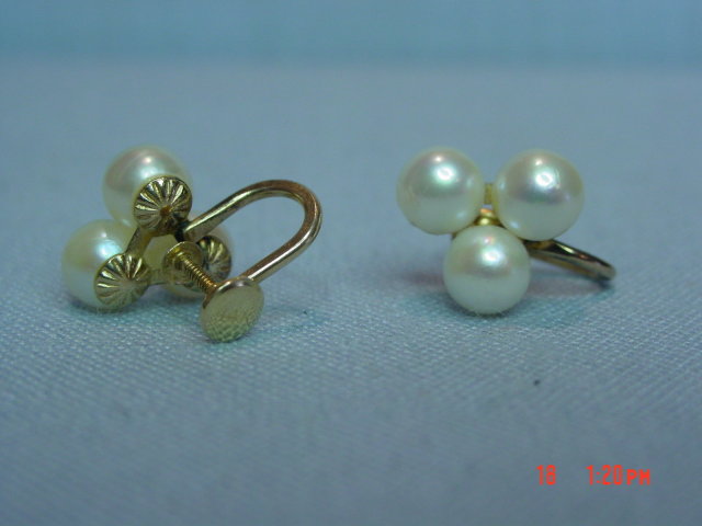 14K Cultured Pearls Screwback Earrings