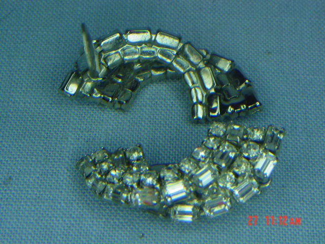 Vintage Clear Rhinestone Clip Earrings