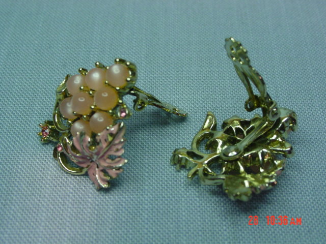 Vintage Pink Grapes Thermoset Clip Earrings