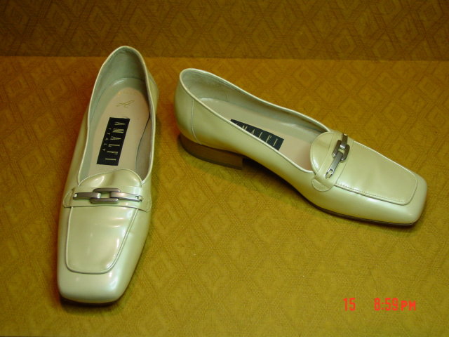 Amalfi Italy Yellow Patent Leather Pillow Flat Shoes Size 9B - New