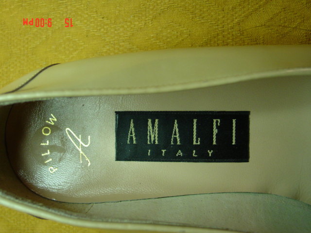 Amalfi Italy Yellow Patent Leather Pillow Flat Shoes Size 9B - New
