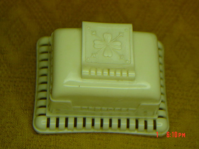 Vintage Cream Colored Celluloid Four Leaf Clover Double Ring Presentation Box