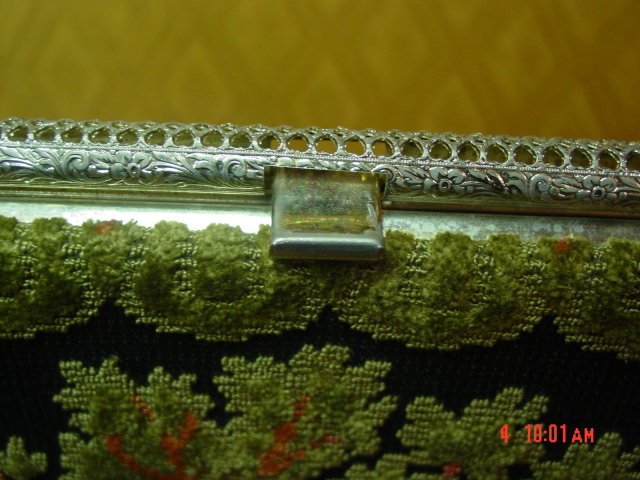 Vintage Raised Velvet Figural Tapestry Purse by Alma-Ide