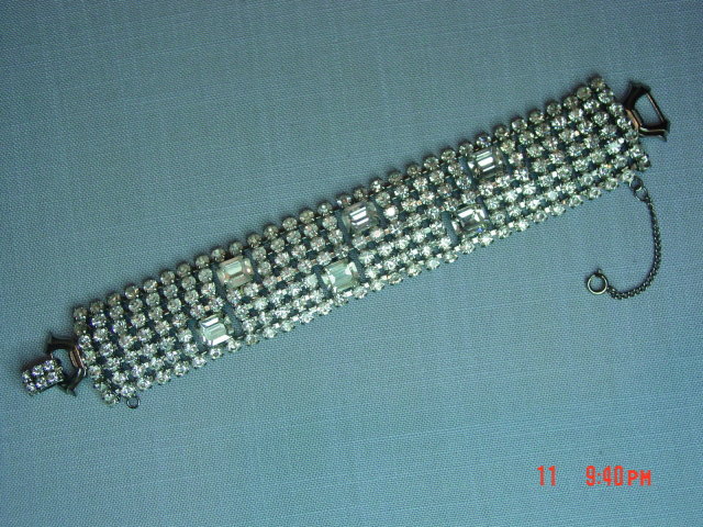 BRIGHT Weiss 7 Row Clear Rhinestone Bracelet