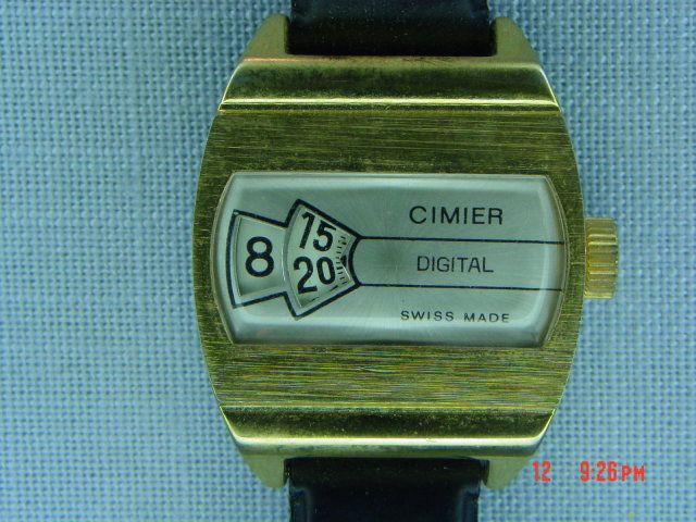 1970 Goldtone Cimier Digital Mechanical Jump Hour Wrist Watch