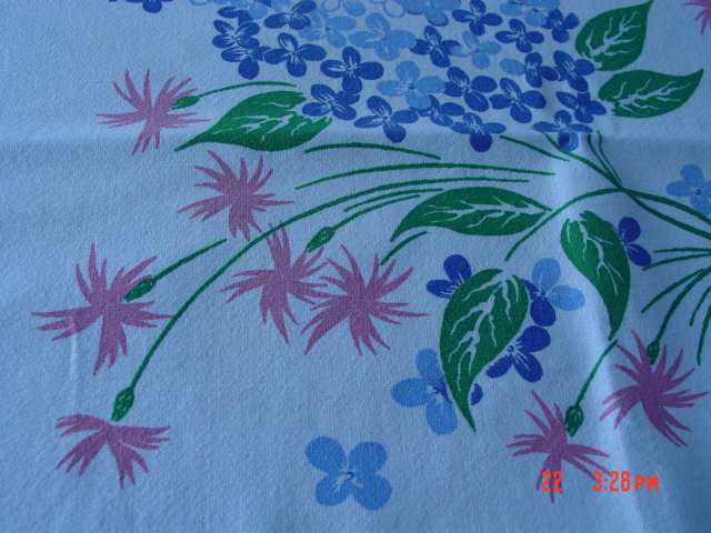 Vintage 44x66 Pink & White Floral Printed Cotton Tablecloth