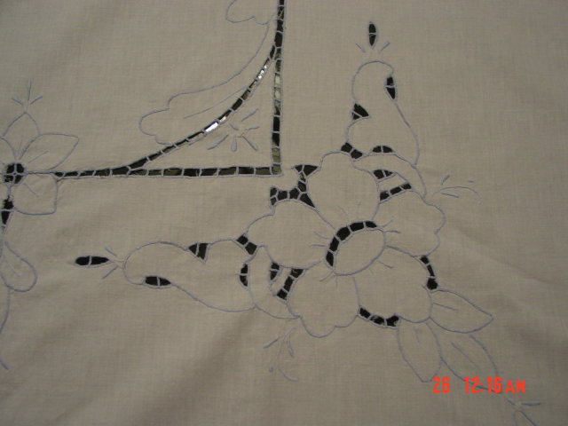 76x57 Damask Linen Tablecloth