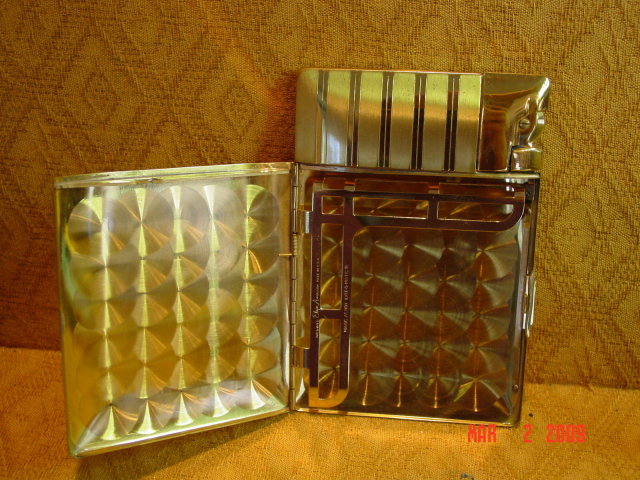 Goldtone Elgin American Magic Action Lite-O-Matic Cigarette Case with Lighter