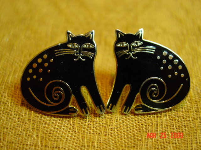 Laurel Burch Keshire Cat Pierced Earrings