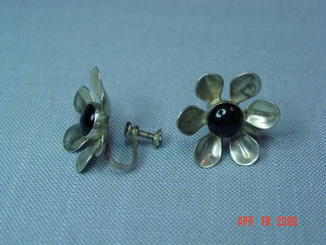 Mexico Sterling Black Onyx Flower Screwback Earrings
