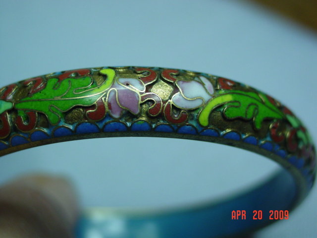 Vintage Chinese Cloisonne' on Brass Bangle Bracelet
