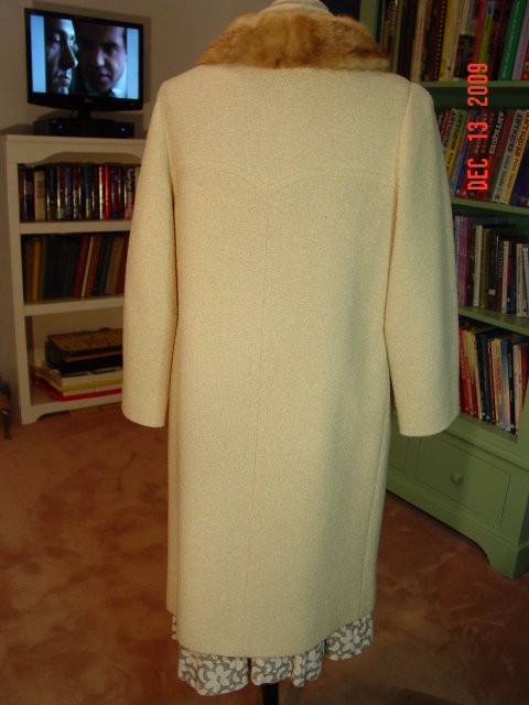 Vintage Belk's Pioneer Coat Co. Cream Wool Coat with Mink Collar