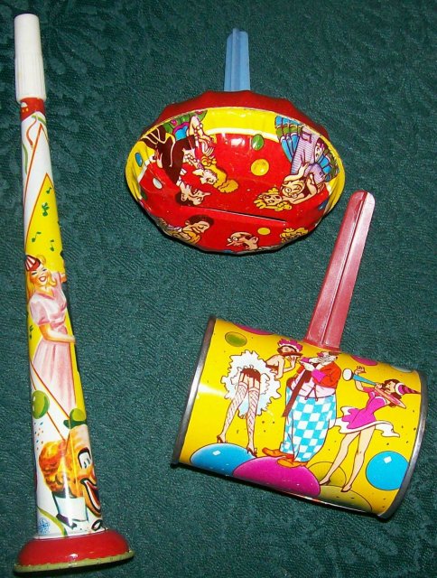 U.S. Metal Toy Tin Noise-Maker Set /3 Vintage 1950's