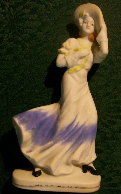 Bisque Ceramic Windswept Lady Figurine Japan 1930s-40s 6.75