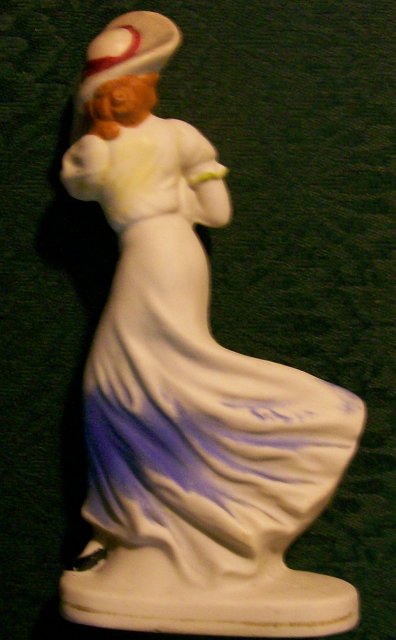Bisque Ceramic Windswept Lady Figurine Japan 1930s-40s 6.75