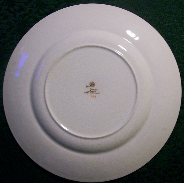 Lake Louise Canada Ceramic Souvenir Plate Crown Devon 1930s-50s 10