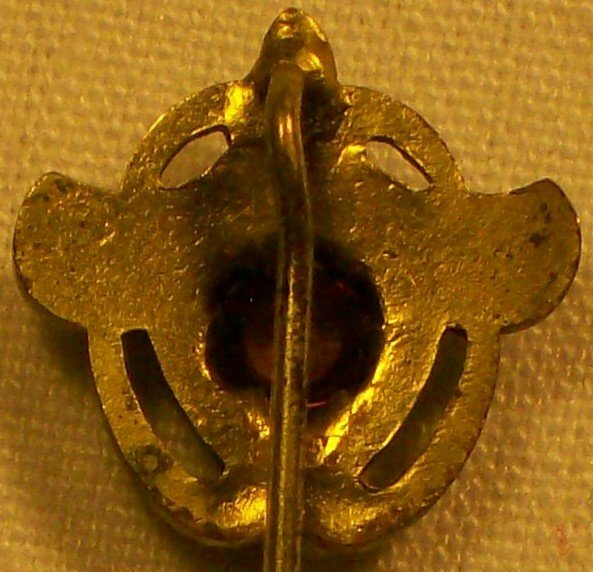 Art Nouveau Scarf/Stick Pin