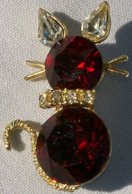 Dodd's Kitty Cat Pin Ruby Red Rhinestones 1960's Marked