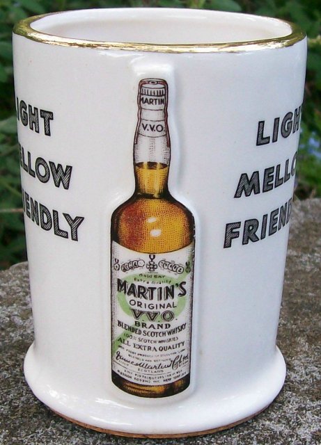Martin's V.V.O. Scotch Advertising Ceramic Swizzle-Stick Holder 4 3/8
