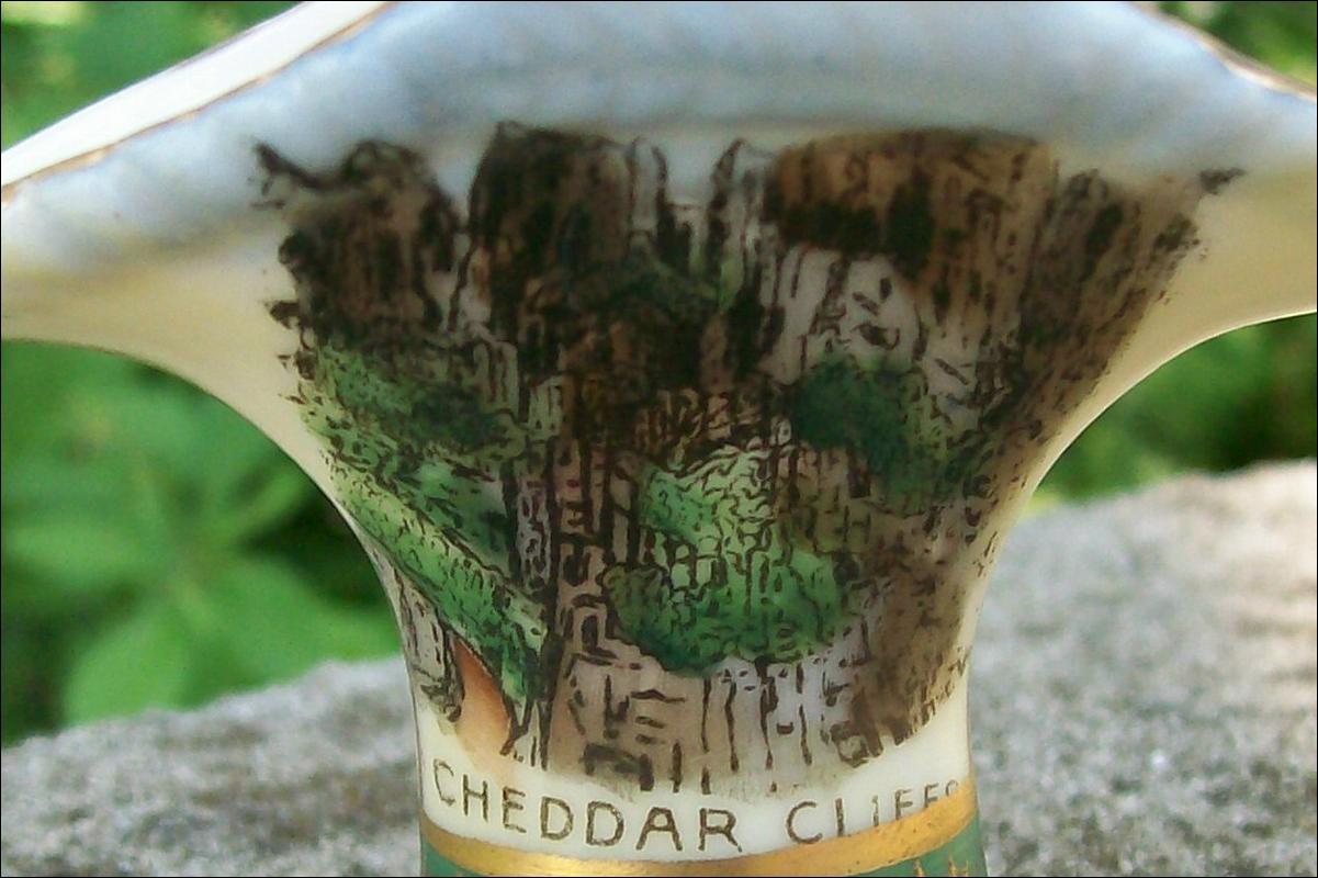 Cheddar Cliffs England Souvenir Ceramic Mini Basket Early 1900's