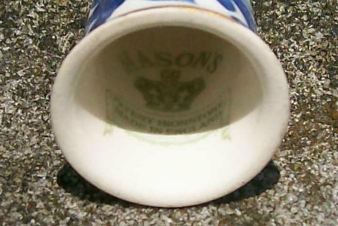 Mason's Patent Ironstone Thimble Blue Floral/Gold