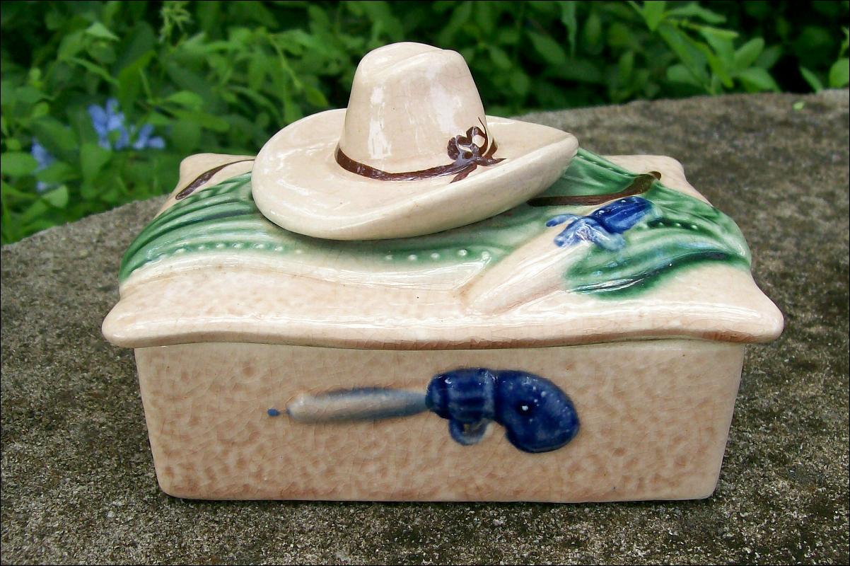 Western Cowboy Themed Covered Ceramic Box 1930s-50s Japan