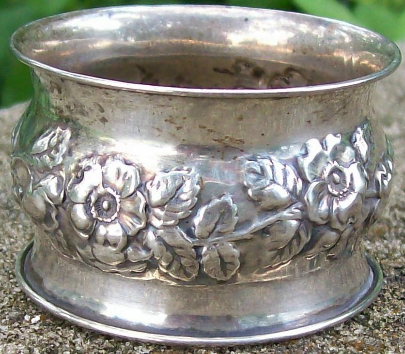 Sterling Silver Napkin Ring: Repousse Roses