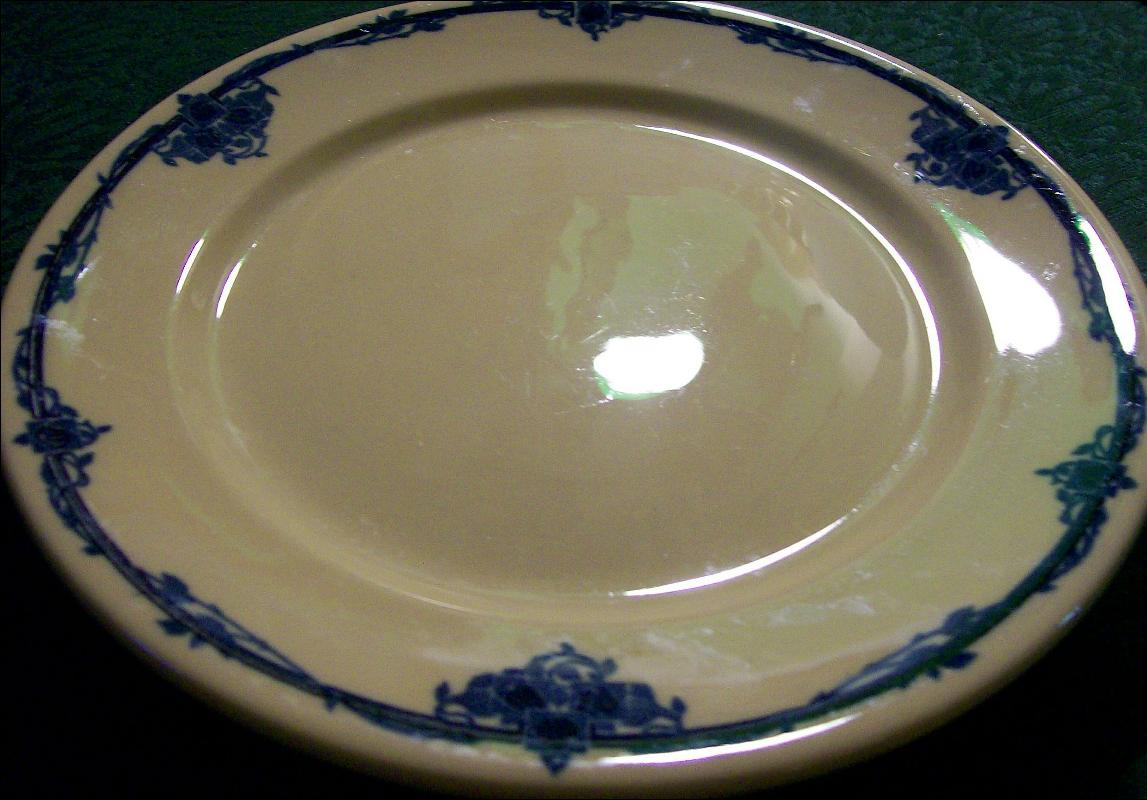 Scammell's Trenton Lenape Ceramic Restaurant Plate #394 Tan/Cobalt Deco