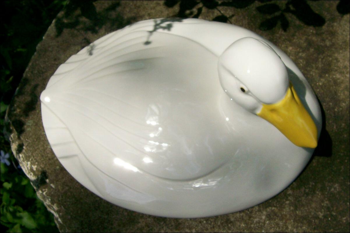 Hall China Carbone Duck Lid for Casserole #103