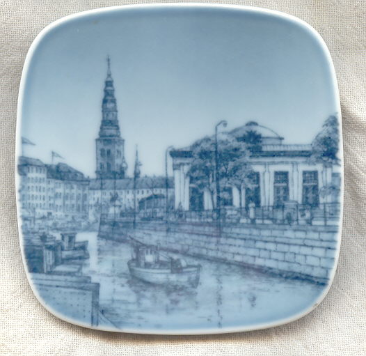 Bing & Grondahl Square Mini Plate- Thorvaldsen's Museum