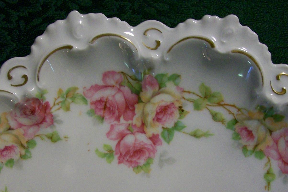 Altrohlau Porcelain Fancy Scalloped Plate Pink & Yellow Roses MZ/Moritz Zdekauer Austria