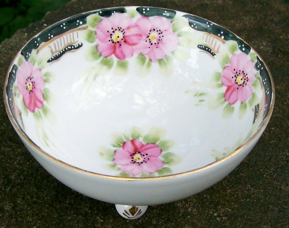 Noritake Nippon Hand-Painted Bowl 3 Ball Feet 1911-21 Pink Floral with Blue Trim