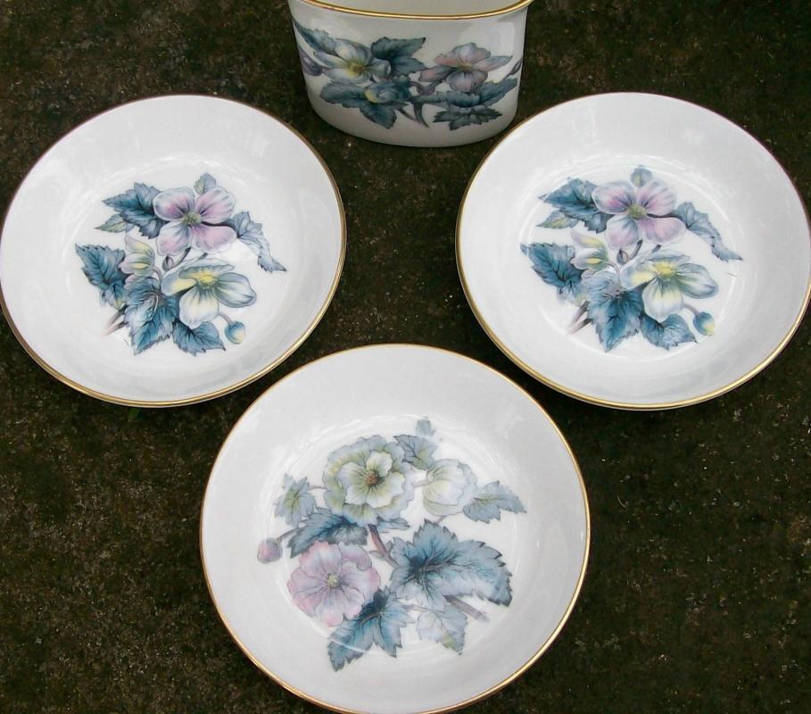 Royal Worcester Woodland Ceramic Smoke Set Blue Floral 4 Pc 1958-71 Z2710