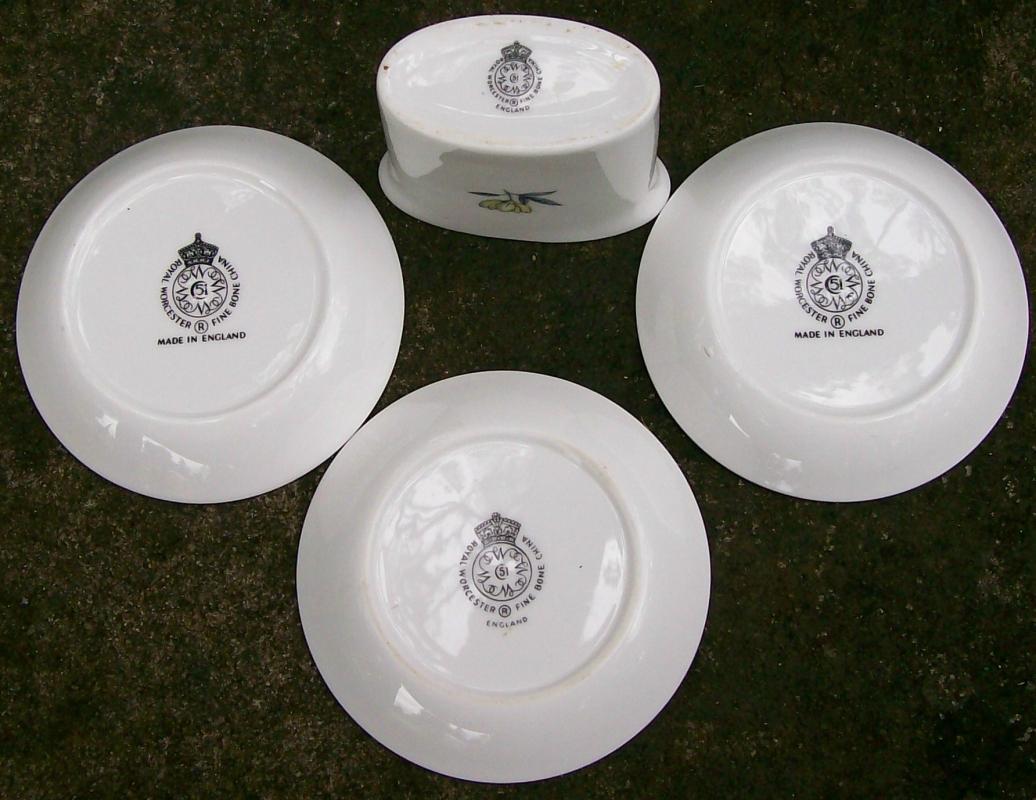 Royal Worcester Woodland Ceramic Smoke Set Blue Floral 4 Pc 1958-71 Z2710