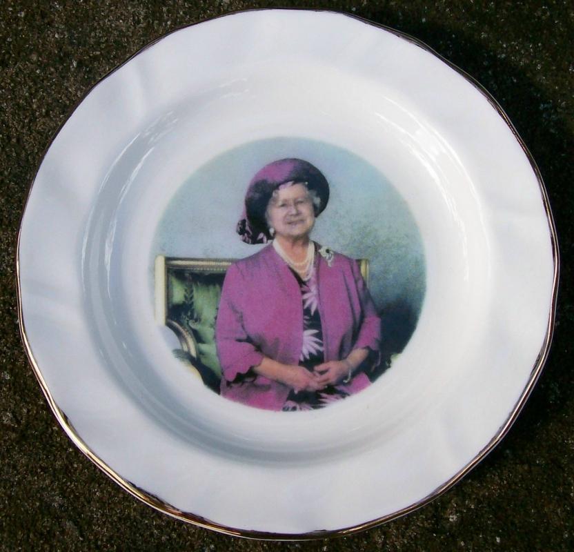 Queen Mother Elizabeth 85th Birthday Bone China Dish