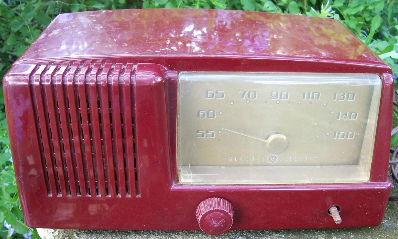 General Electric Radio: #411 Ca. 1950
