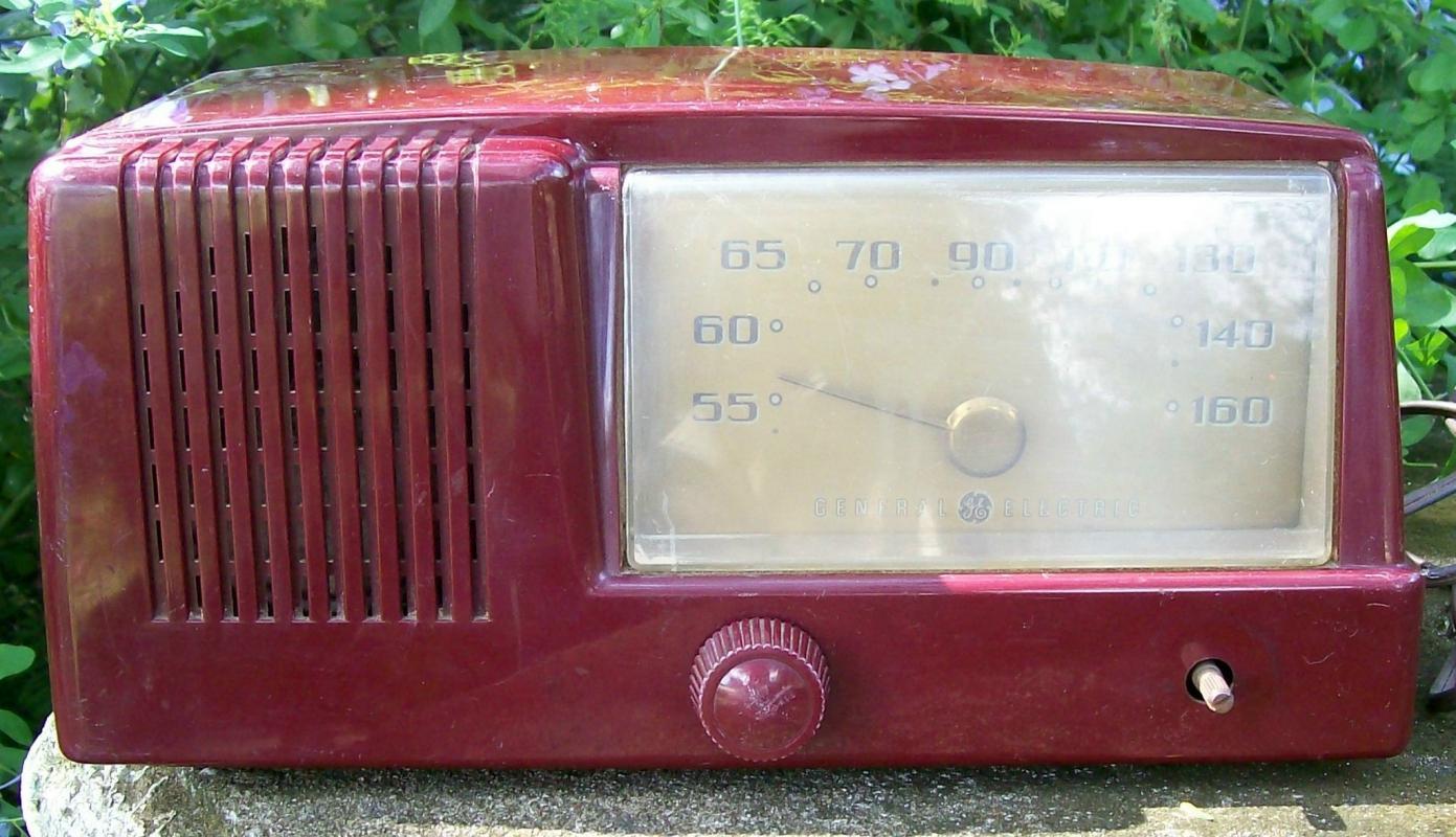 General Electric Radio: #411 Ca. 1950